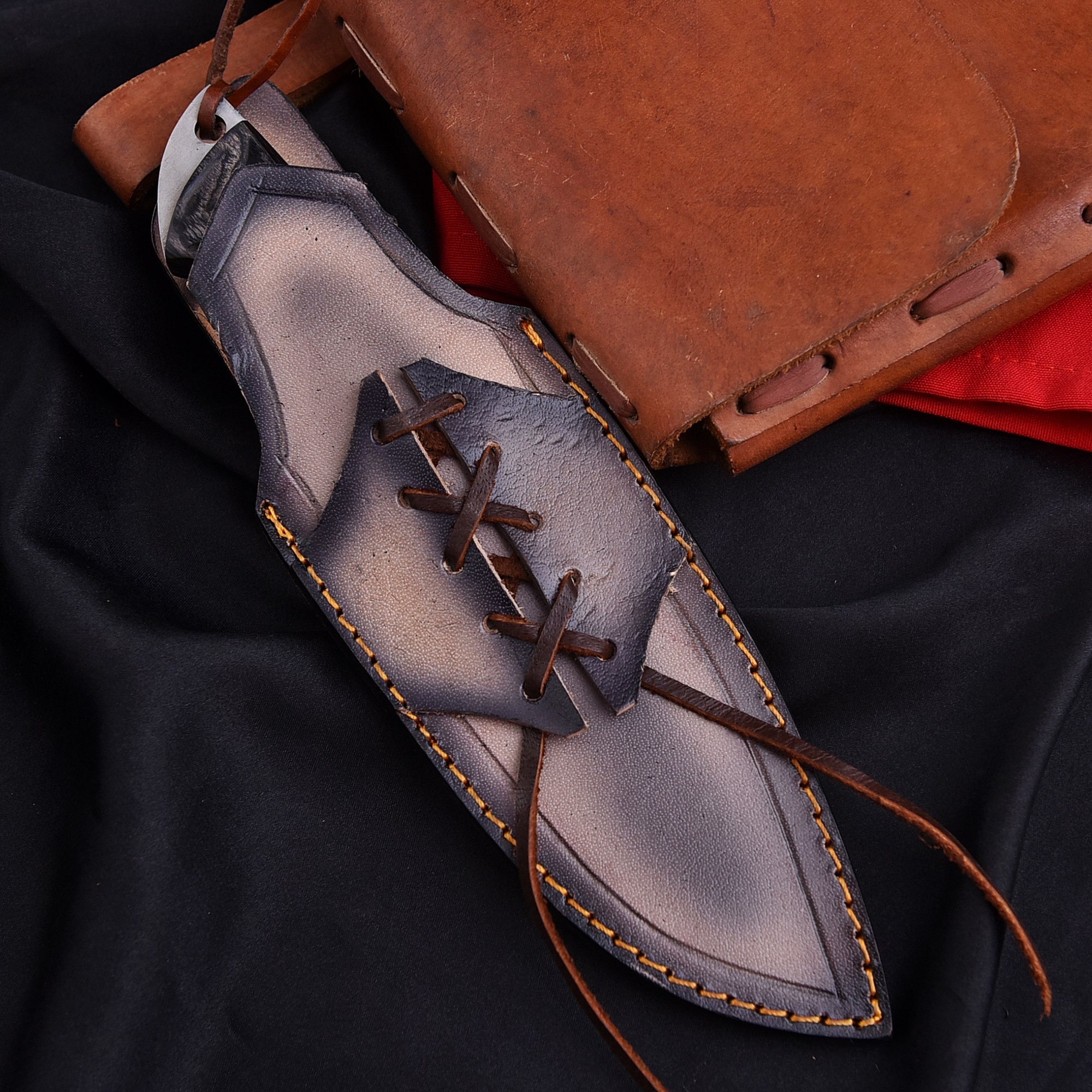 Handcrafted Gut Hook Fixed Blade Knife – Black Handle & Leather Sheath