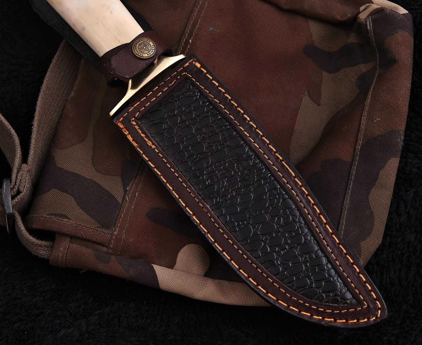 Handcrafted Fixed Blade Hunting Knife with Leather Sheath